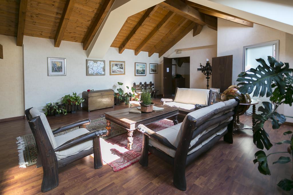 Camere Da Kico อาซซาโก ภายนอก รูปภาพ